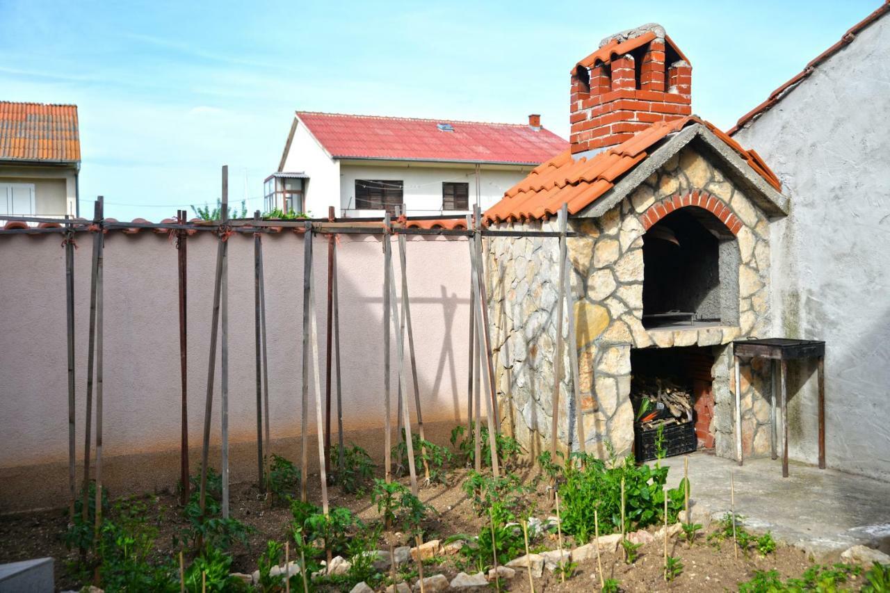 בטינה Apartmani Sime מראה חיצוני תמונה