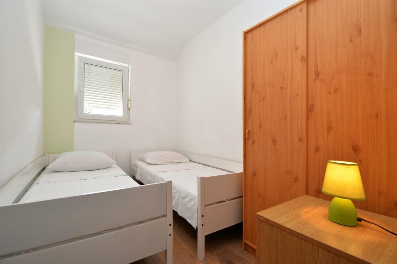 בטינה Apartmani Sime מראה חיצוני תמונה