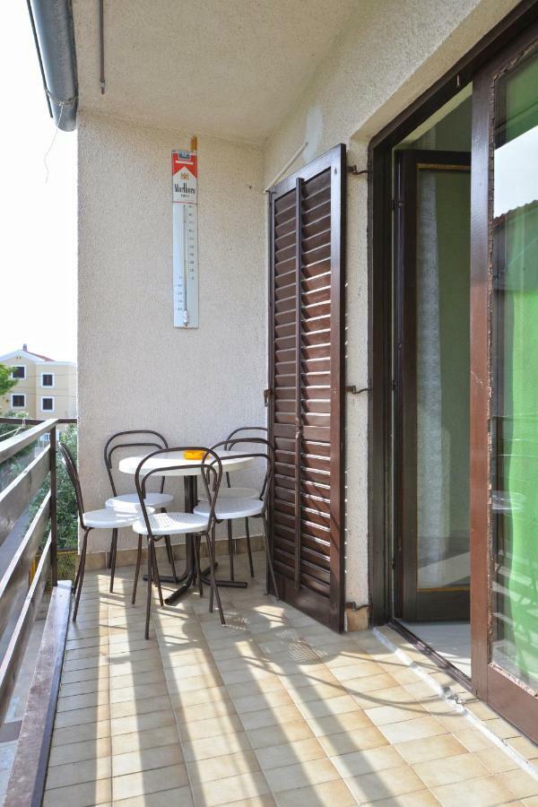 בטינה Apartmani Sime מראה חיצוני תמונה