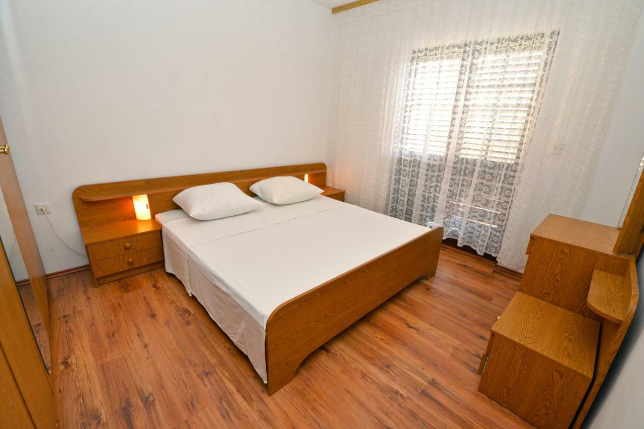 בטינה Apartmani Sime מראה חיצוני תמונה