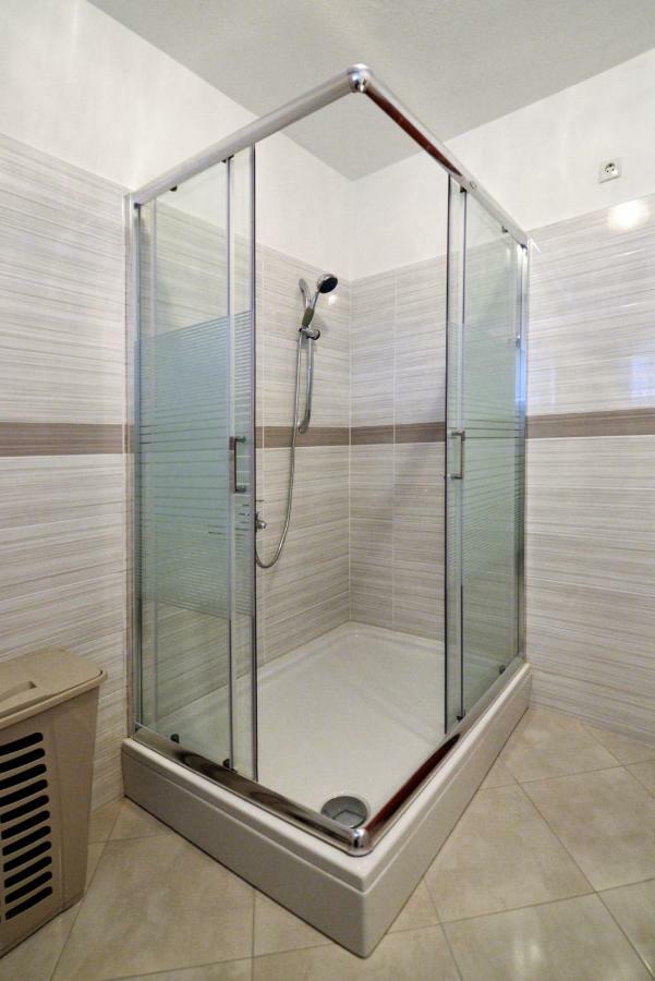בטינה Apartmani Sime מראה חיצוני תמונה