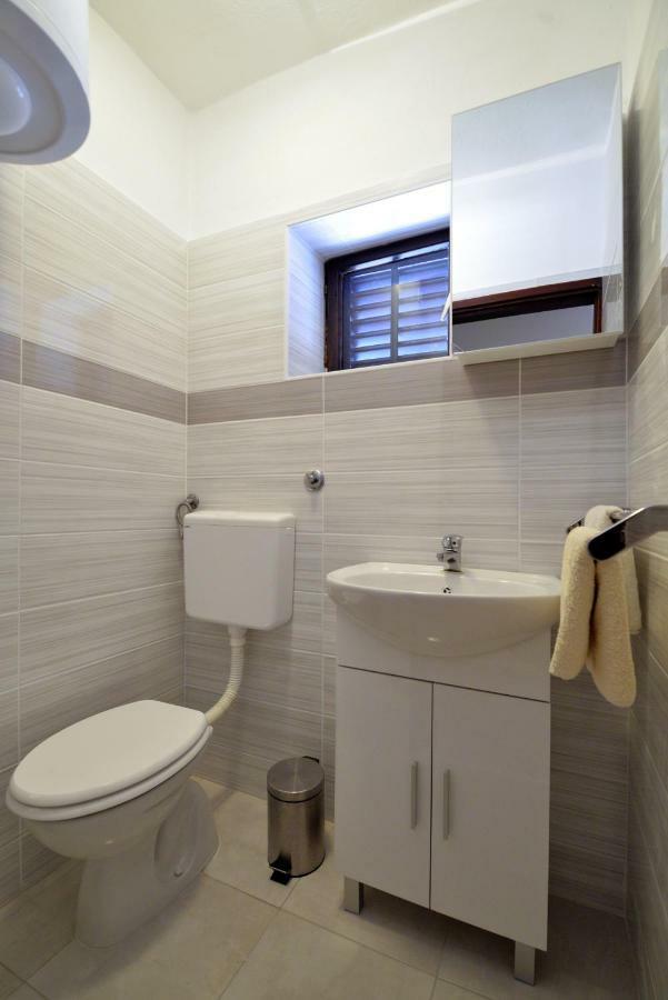 בטינה Apartmani Sime מראה חיצוני תמונה